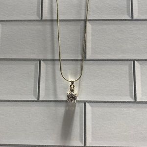 Silver pendant necklace